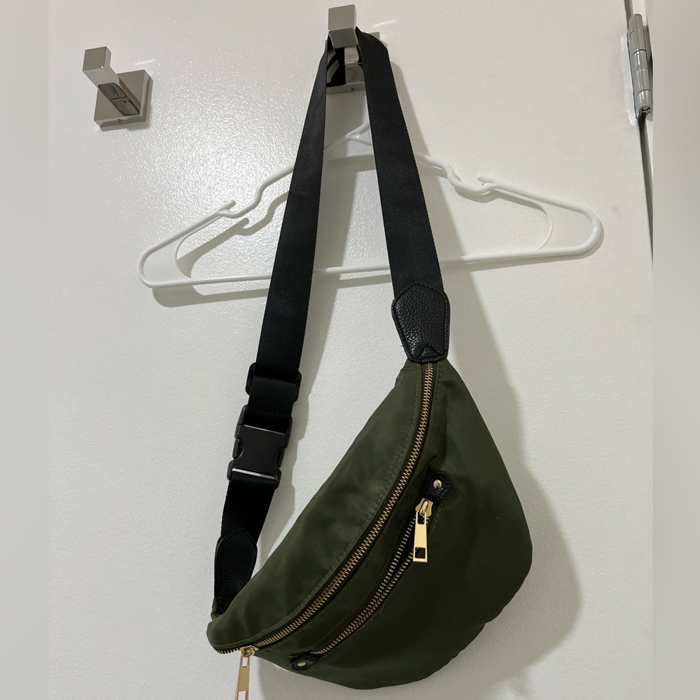 Target Fanny pack